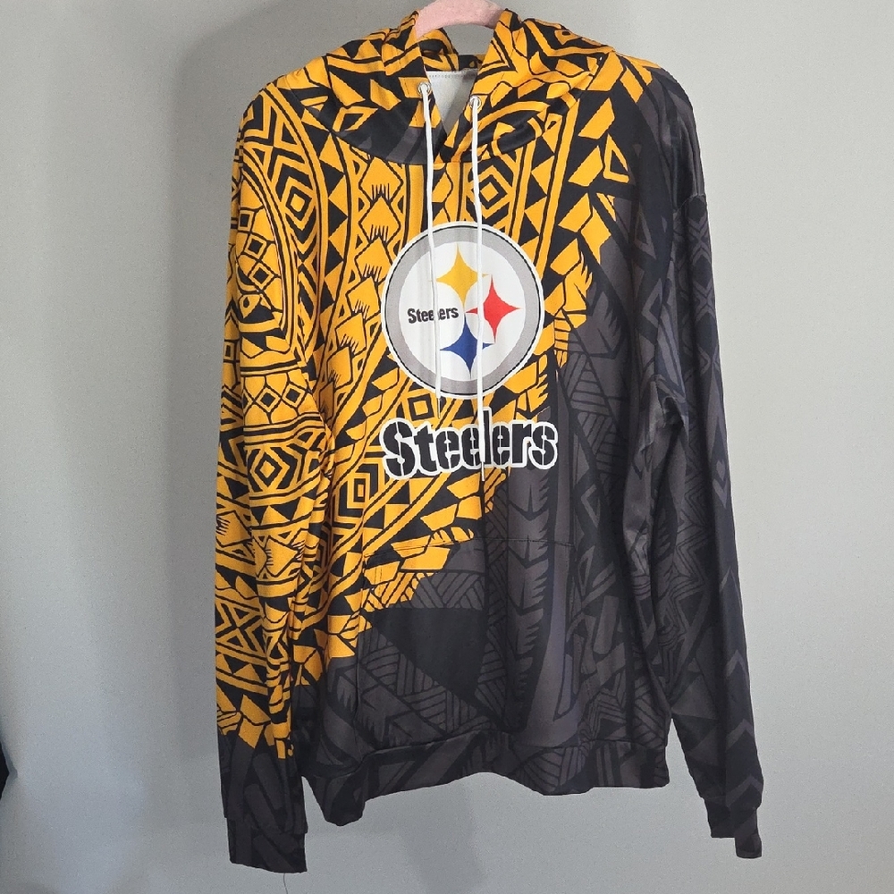 Pittsburgh Steelers Polynesian tribal-style graphic pullover hoodie in black and